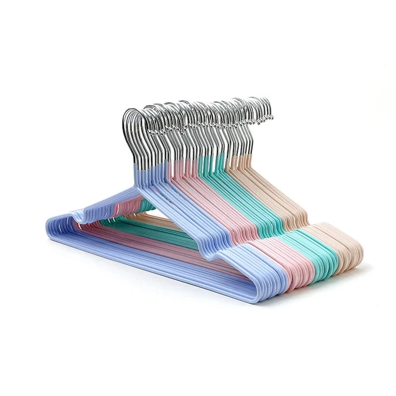 Ganchos Metálicos Antideslizantes – Set de 10 Unidades para Ropa Pesada, Trajes y Vestidos